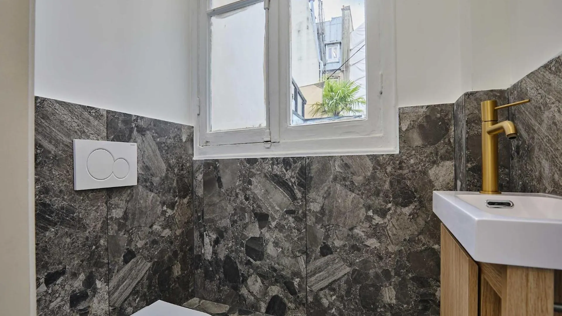 Apartment Sublime, Luxurious Flat Ac Matignon St Honore Paris