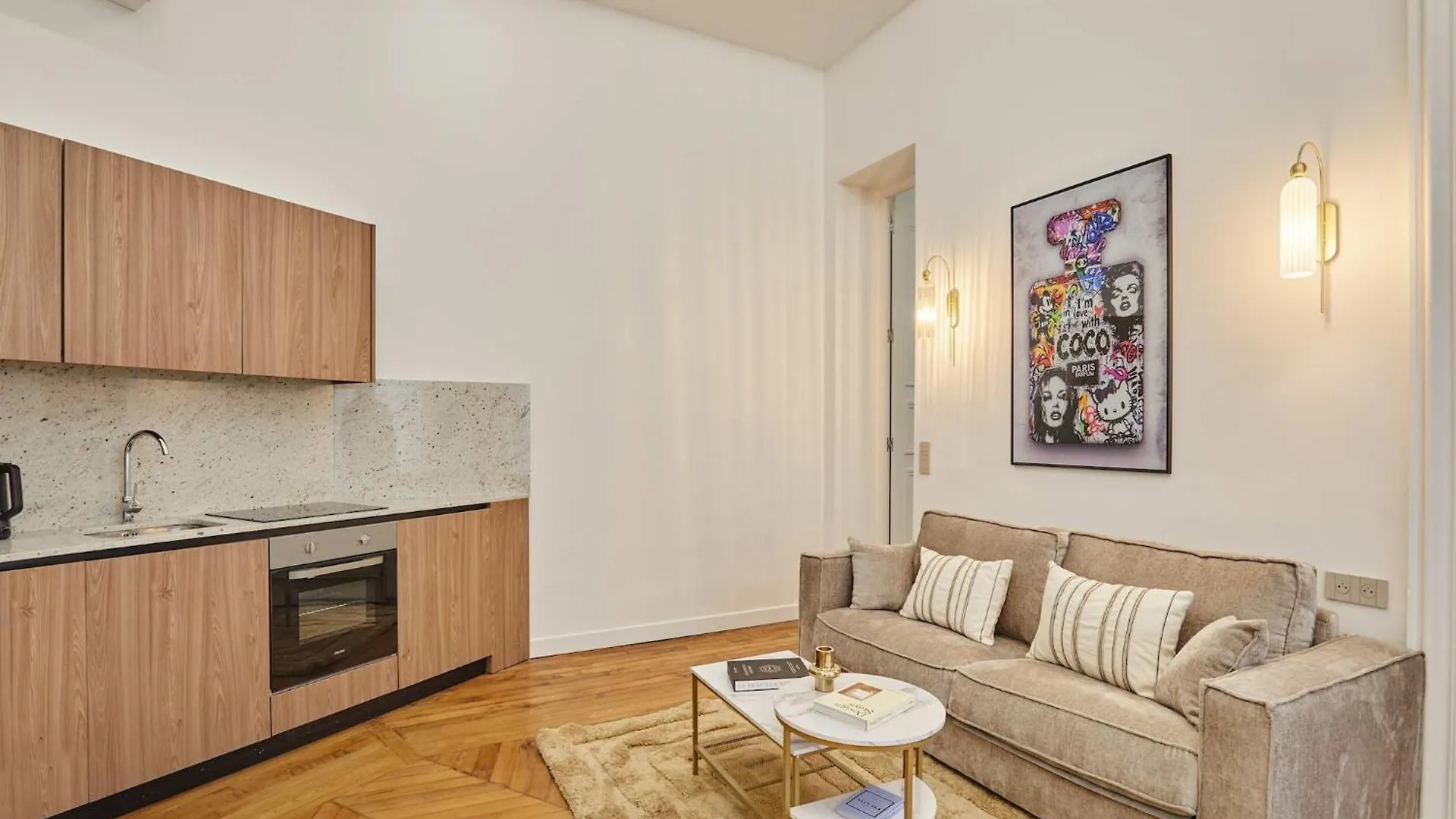 Sublime, Luxurious Flat Ac Matignon St Honore Paris