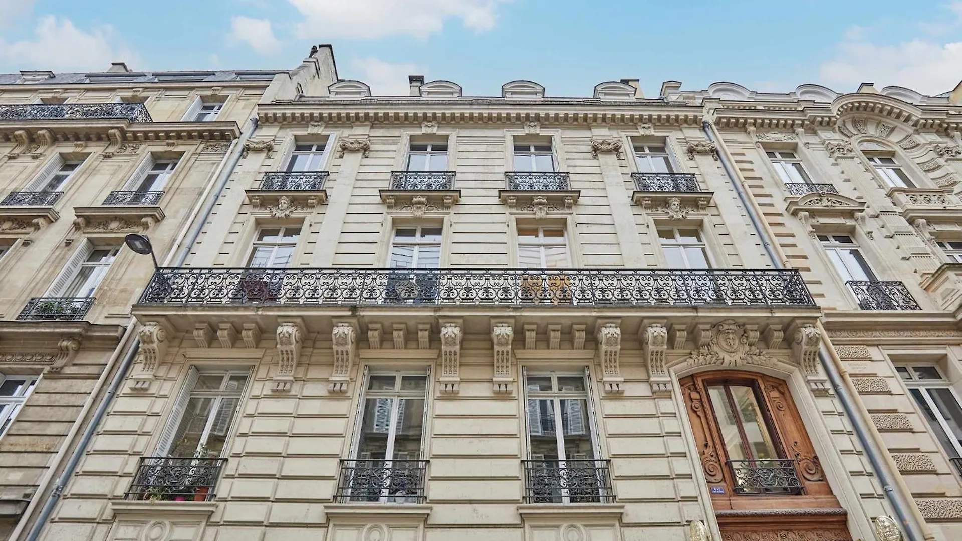 Apartment Sublime, Luxurious Flat Ac Matignon St Honore Paris
