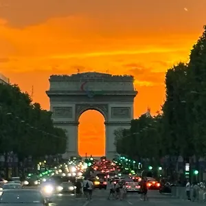 Appartement Ponthieu, Paris