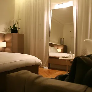 Cirque Deluxe Apartment